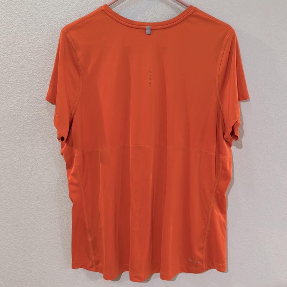 Nike Running Dri-Fit orange short sleeve tee. Size 2XL - Picture 2 of 2